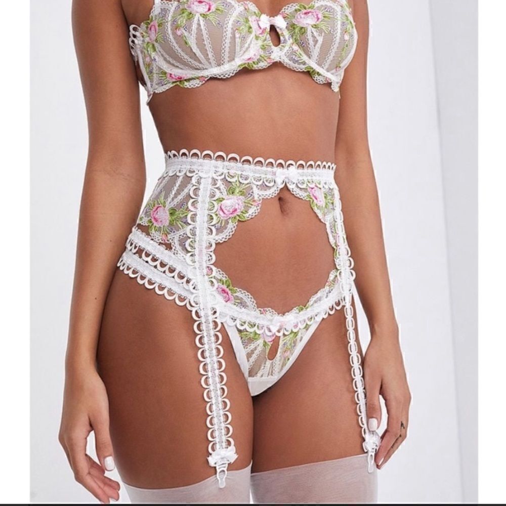 Trellis Rose by For Love & Lemons Garter belt Size XS